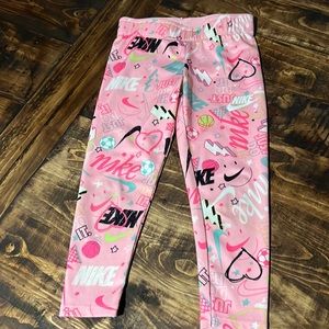 Size 4 XS Nike leggings EUC
